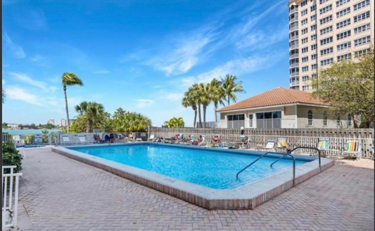 Lover'S Key Beach Club By Check-In Vacation Rentals 迈尔斯堡海滩 外观 照片