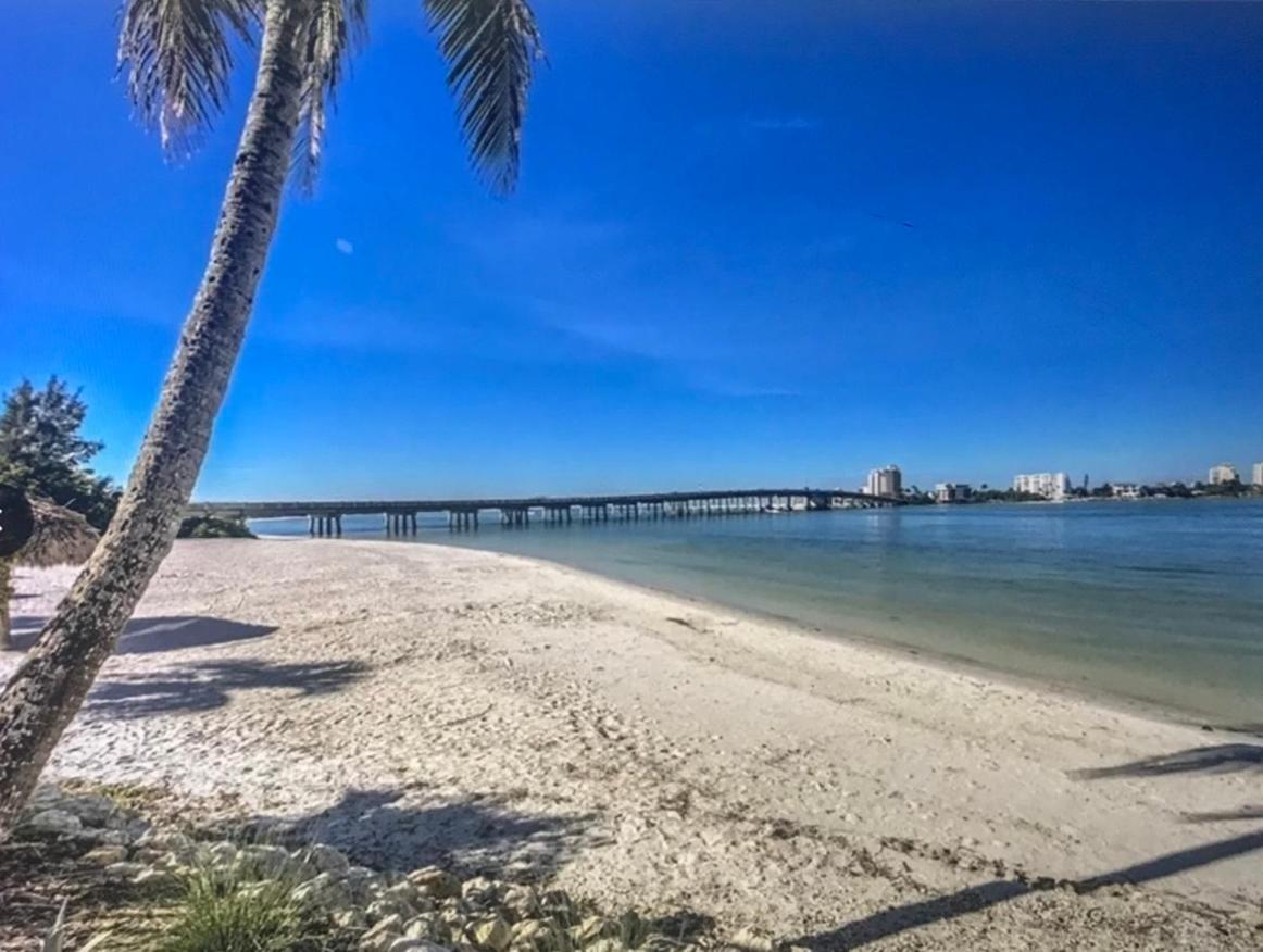 Lover'S Key Beach Club By Check-In Vacation Rentals 迈尔斯堡海滩 外观 照片