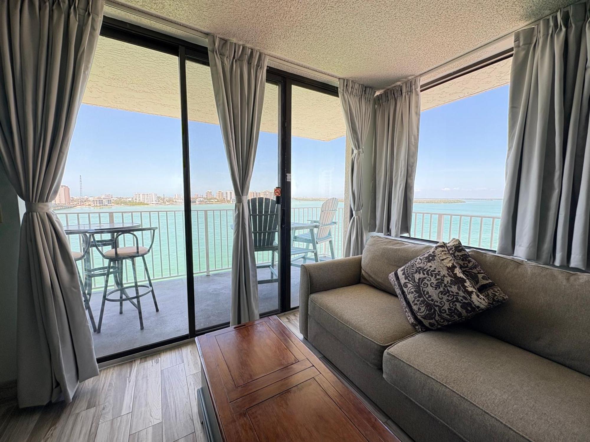 Lover'S Key Beach Club By Check-In Vacation Rentals 迈尔斯堡海滩 外观 照片